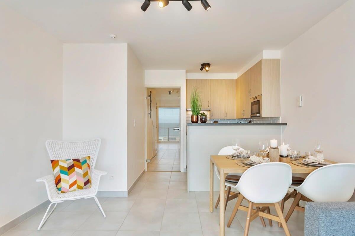 Huswell - Cosy Apartment With Amazing Beach View Ostende Exterior foto